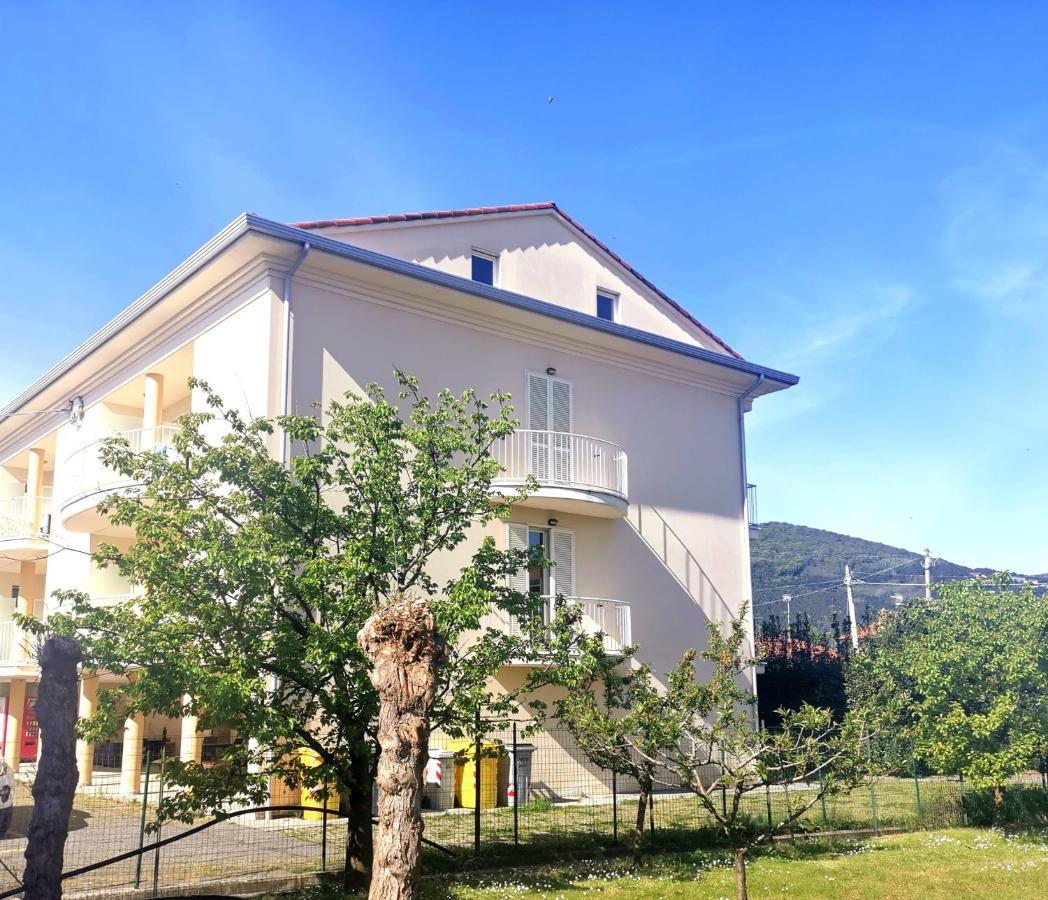 Albachiara Inn Residence Apartments Ameglia Exteriér fotografie